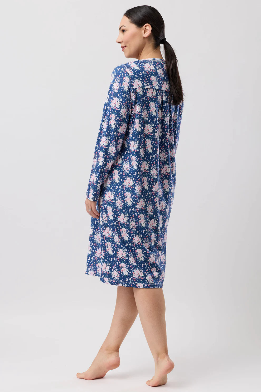 Schrank Bouquet Crochet Nightie