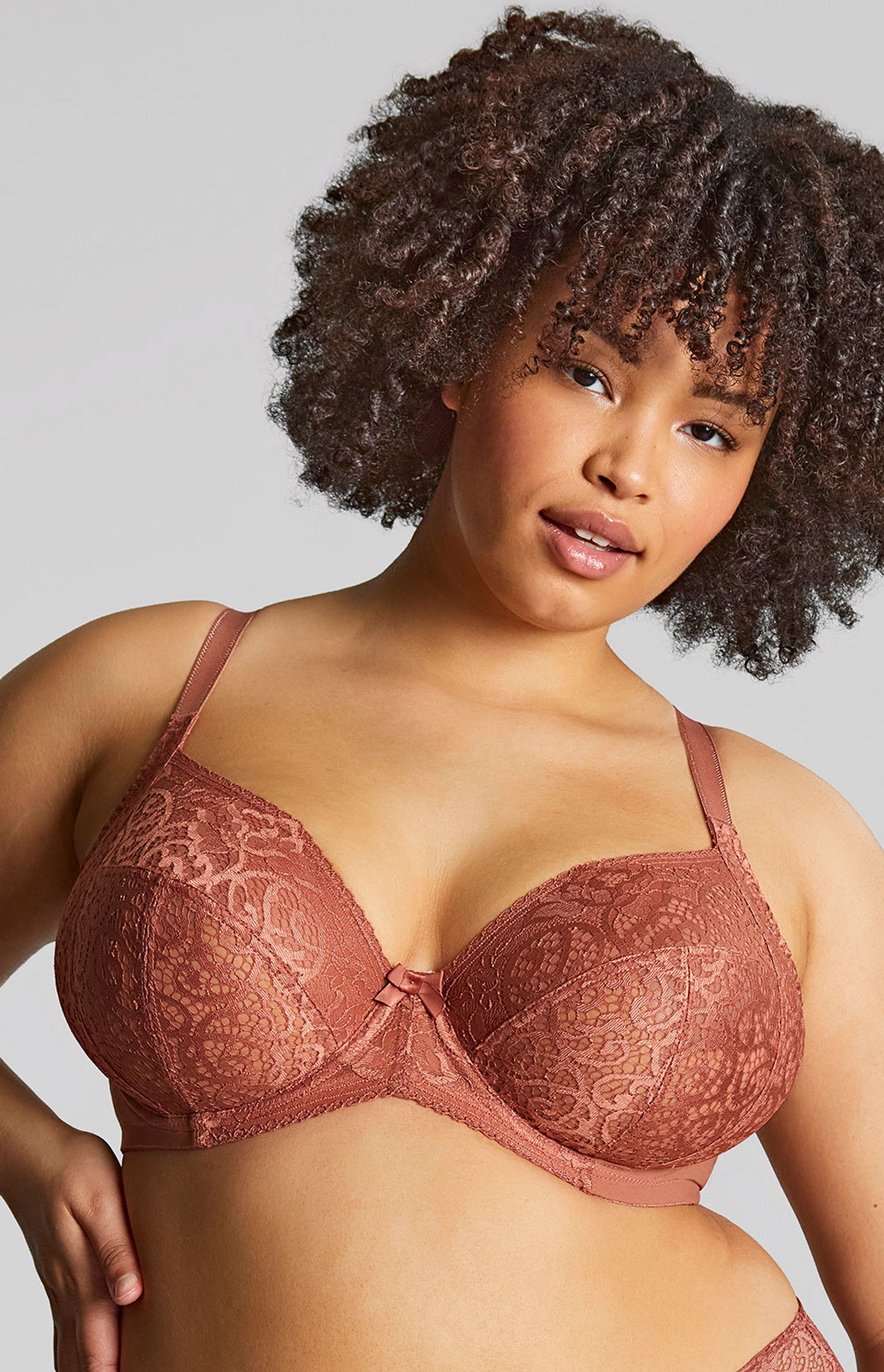 Sculptresse Estel Plunge Bra