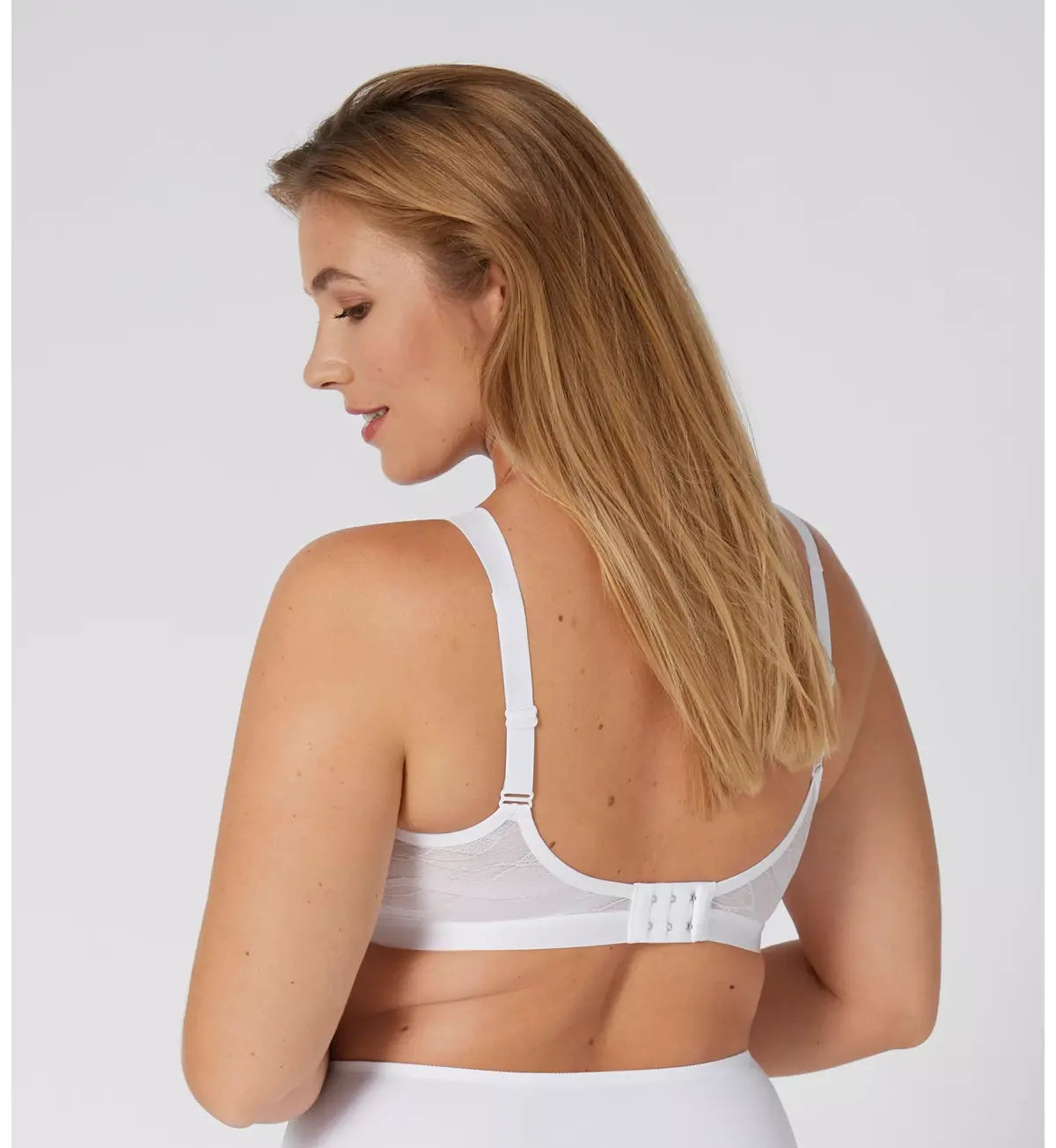 Triumph Airy Sensation Minimiser Bra