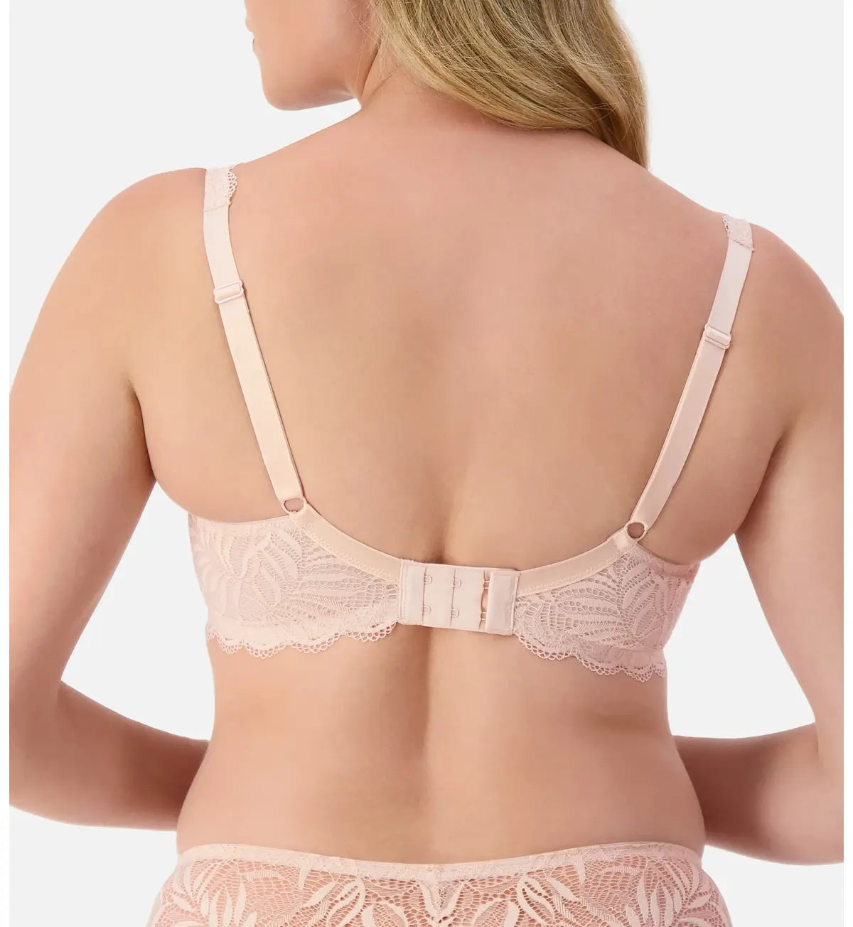 Triumph Essential Lace Balconette Bra
