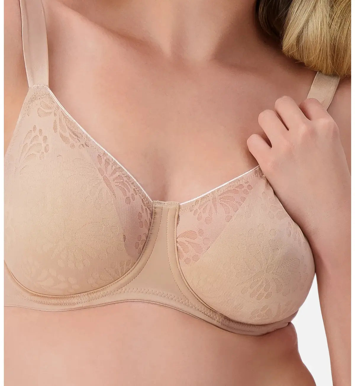 Triumph Lacy Minimiser Bra