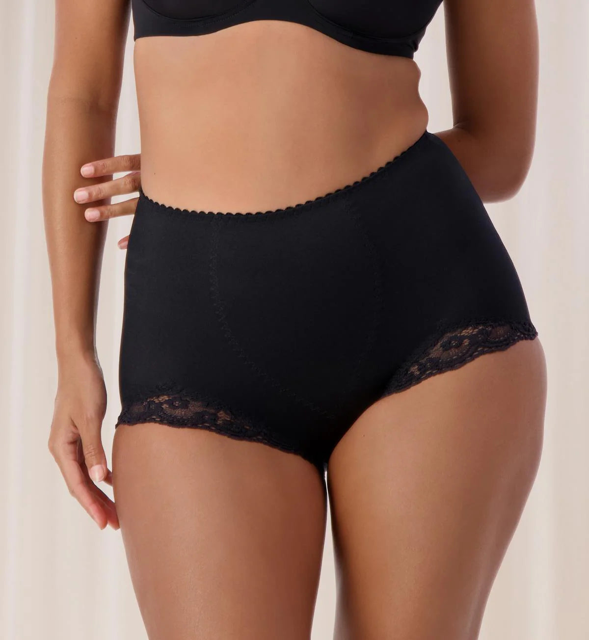 Triumph Something Else Tum-E-Lace Panty