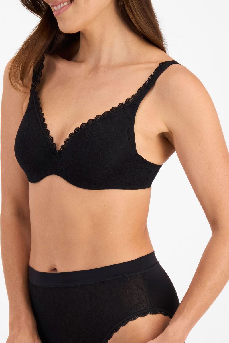 Berlei Barely There Lace Contour Bra