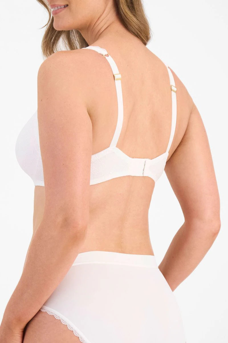 Berlei Barely There Lace Contour Bra