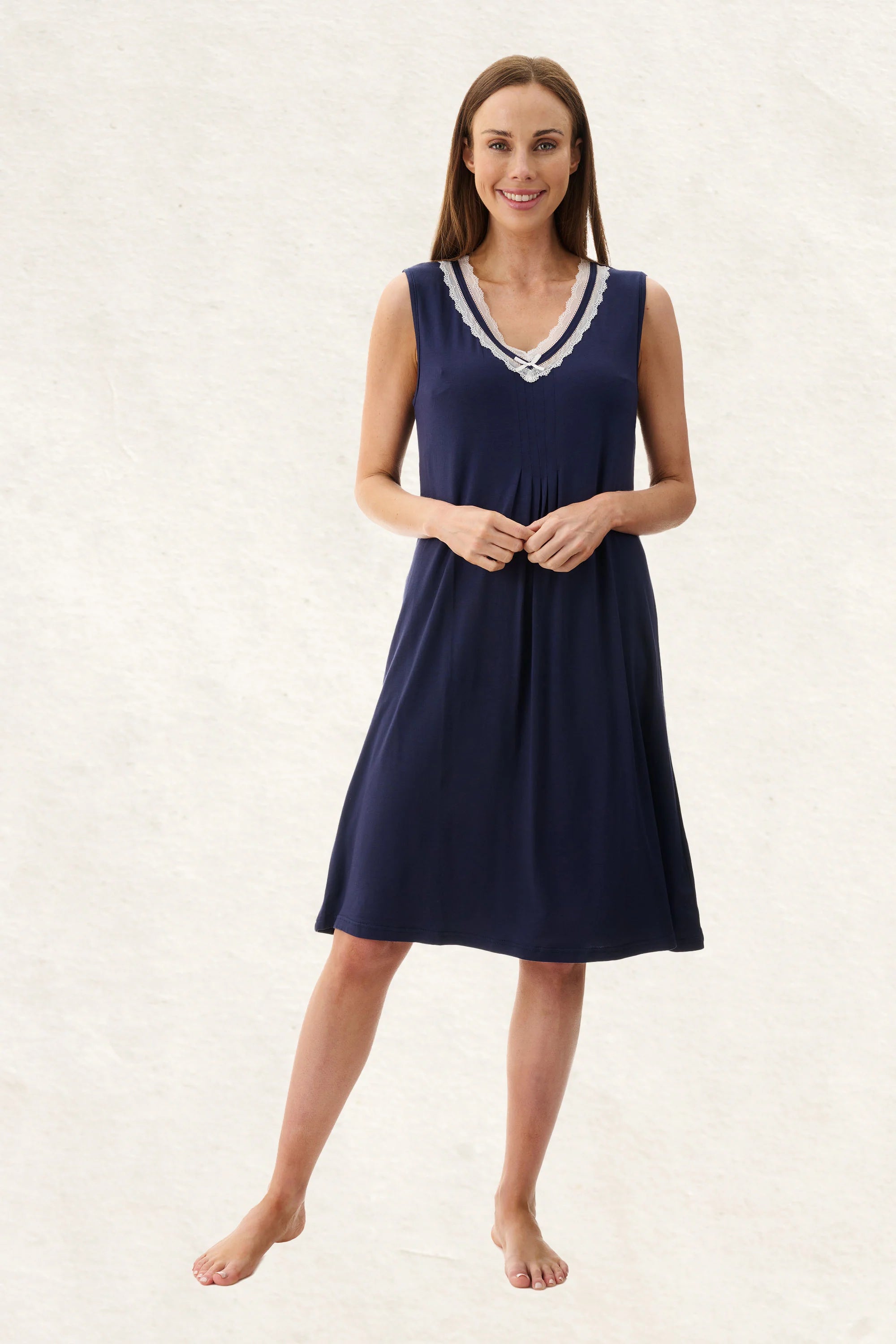 Givoni Sleeveless Short Nightie with Inner Bra