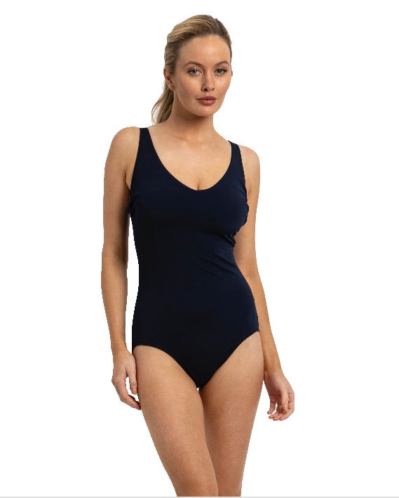 #color_Navy