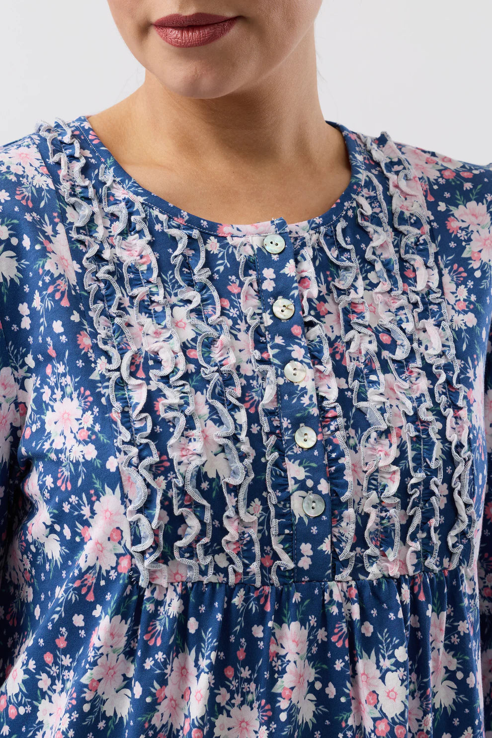 Schrank Bouquet Ruffle Nightie