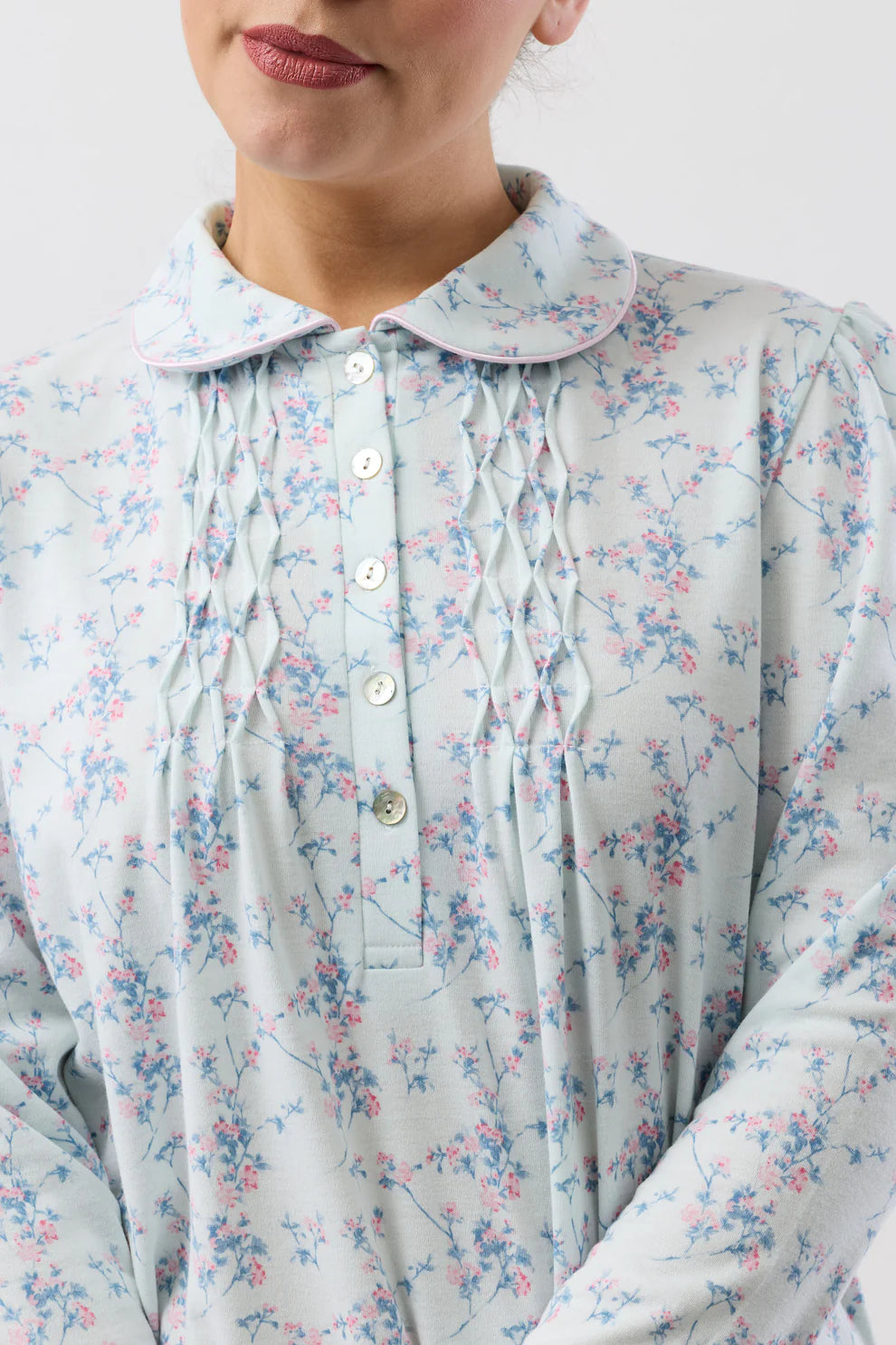 Schrank Cherry Blossom Collar Nightie