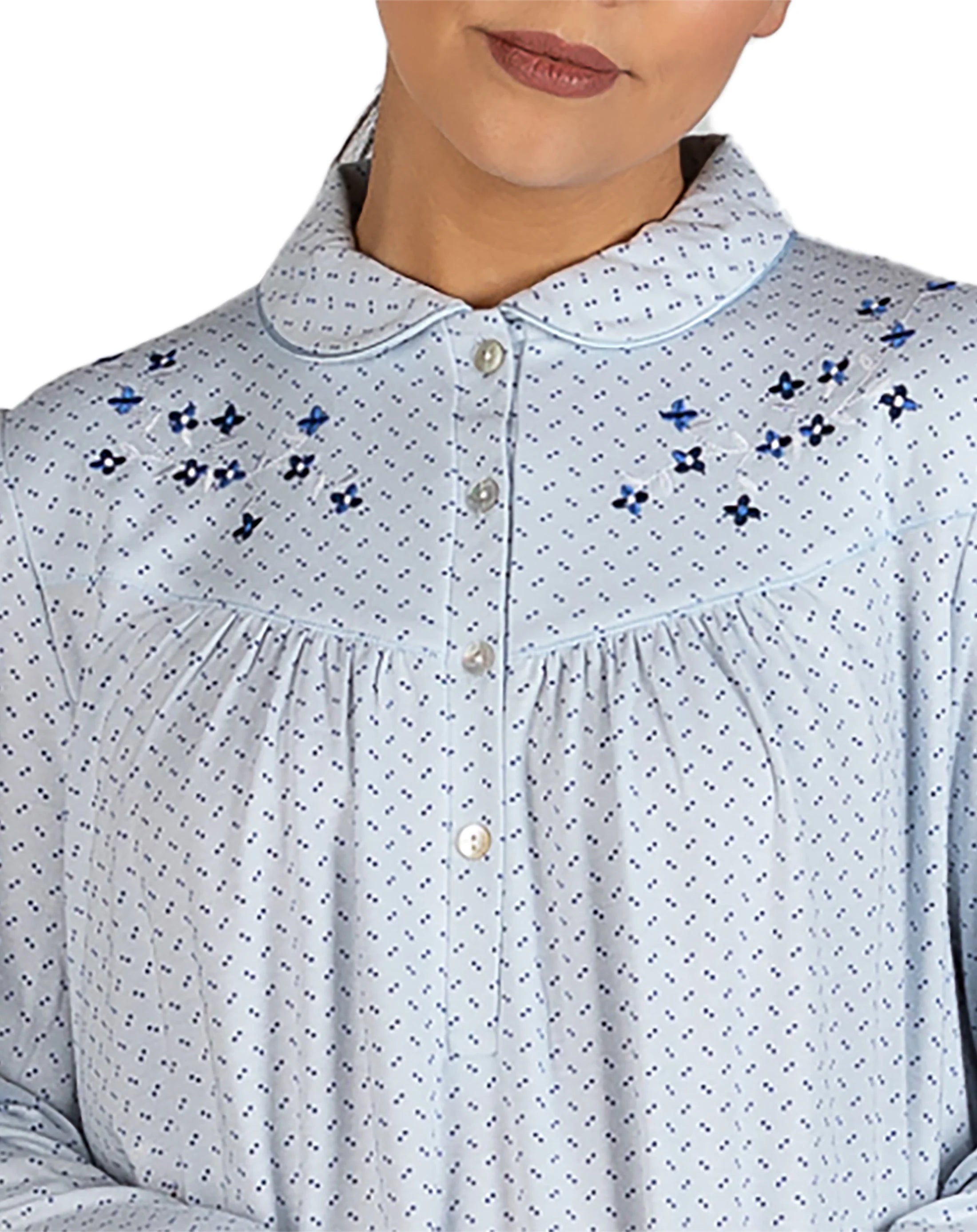 Schrank Spot Embroidered Collar Nightie