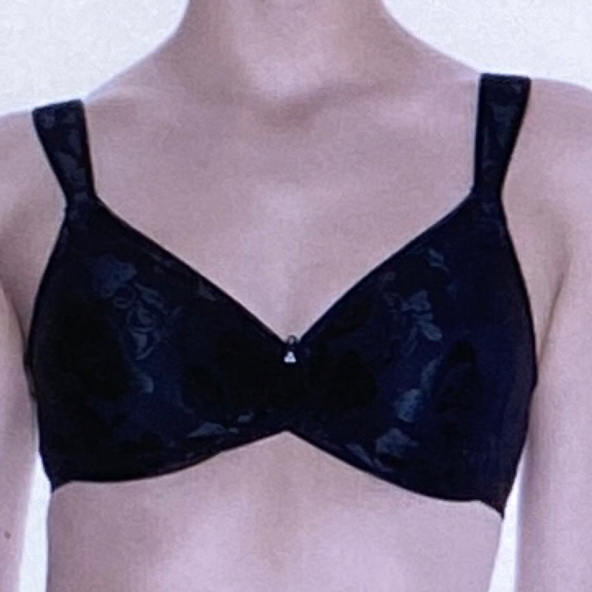 Wacoal Awareness Seamless Bra WA085567 Black 22DD